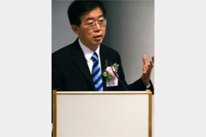 施仲謀教授